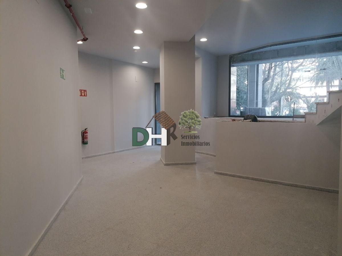 For rent of commercial in Cáceres
