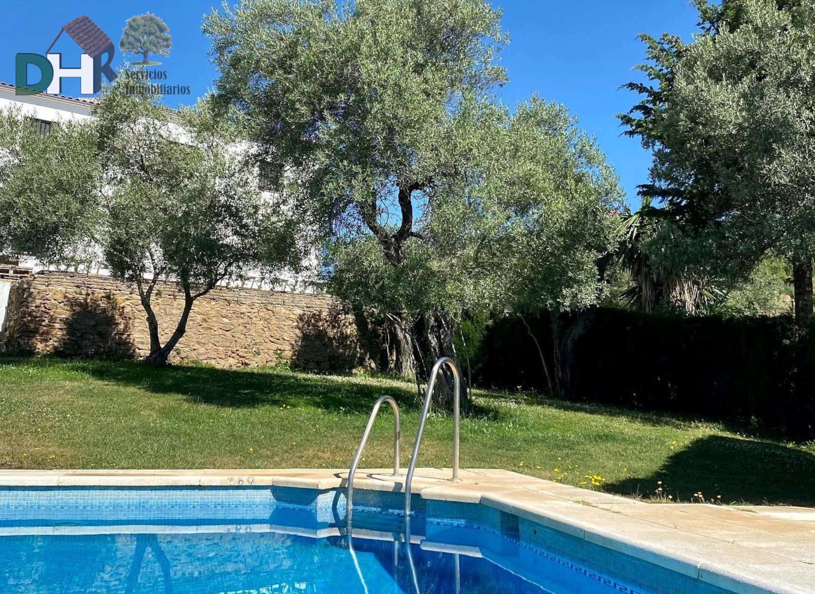 Venta de villa en Sevilla