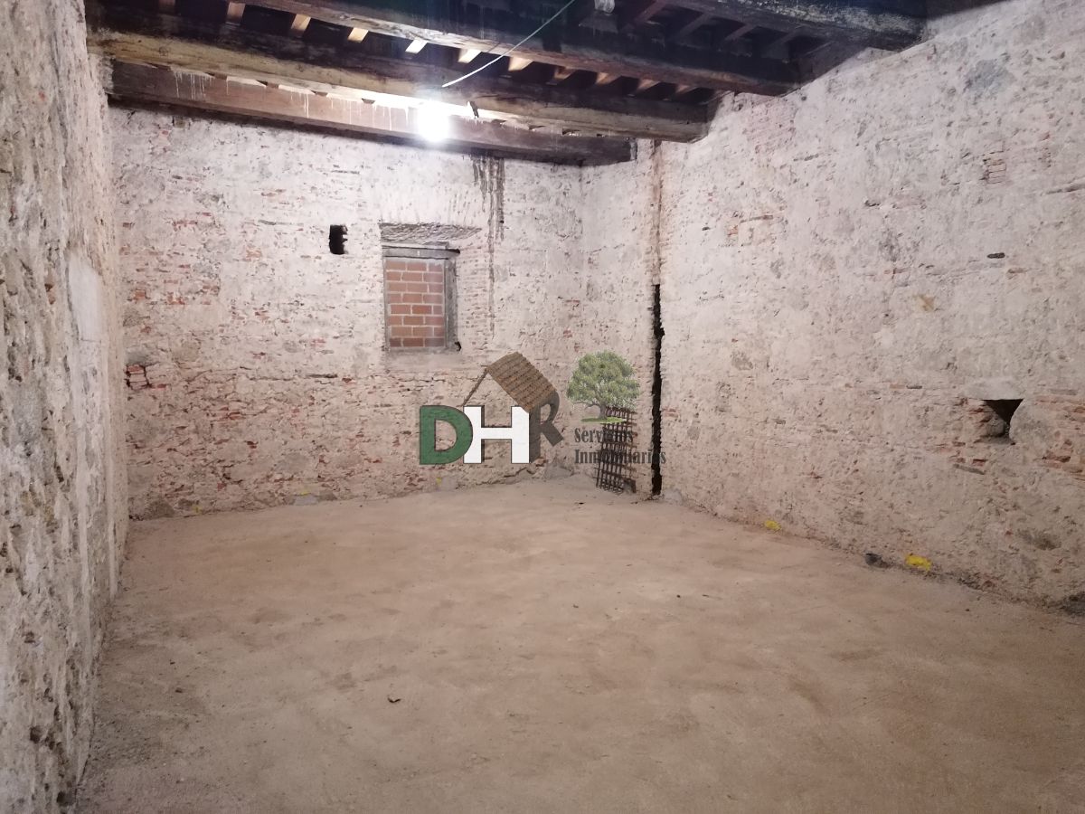 For sale of building in Plasencia