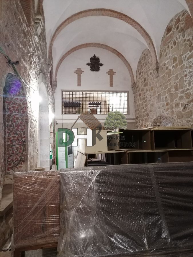 For sale of building in Plasencia