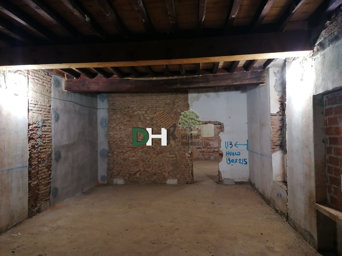 For sale of building in Plasencia
