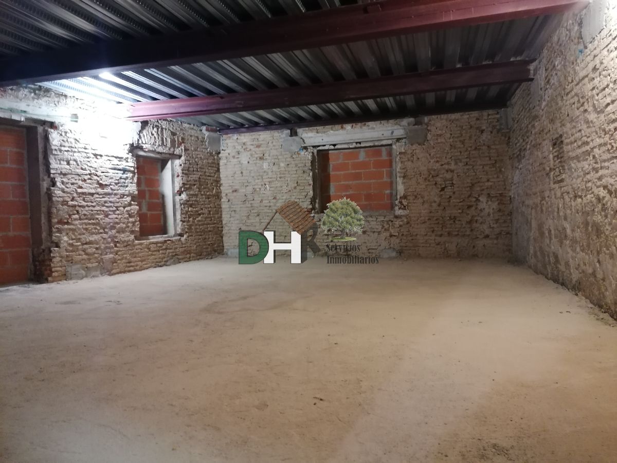 For sale of building in Plasencia