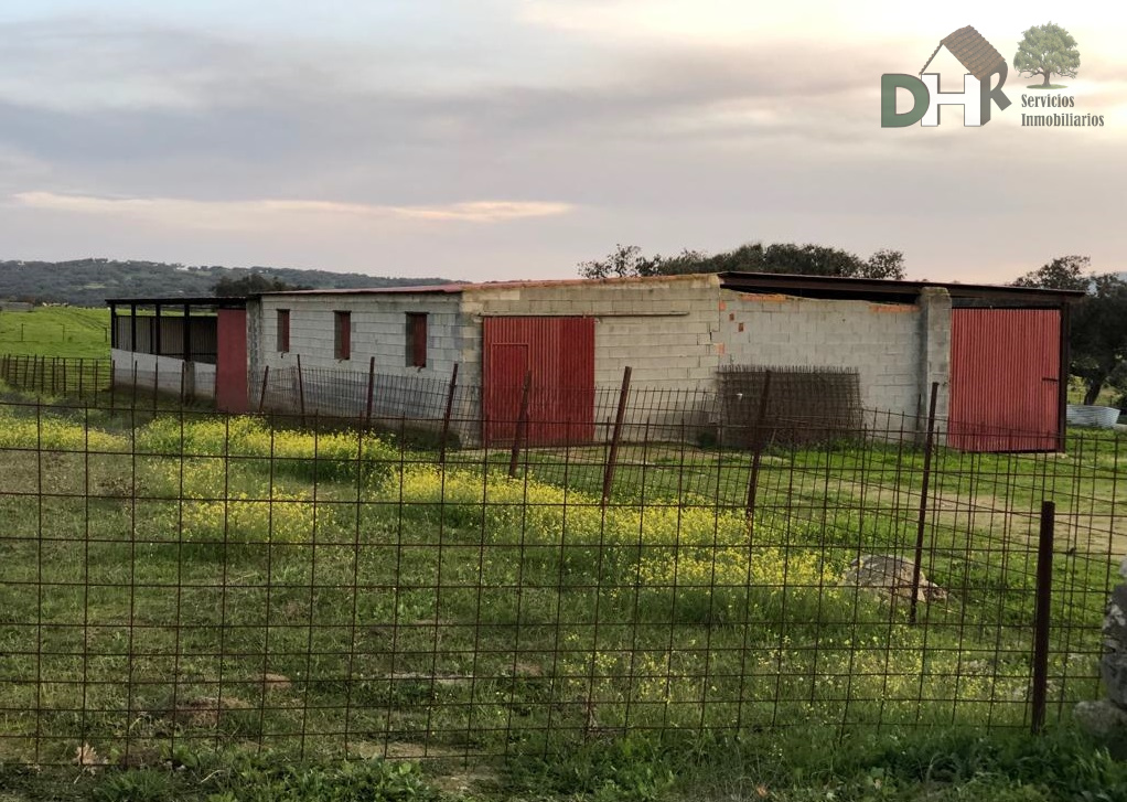 For sale of land in Badajoz