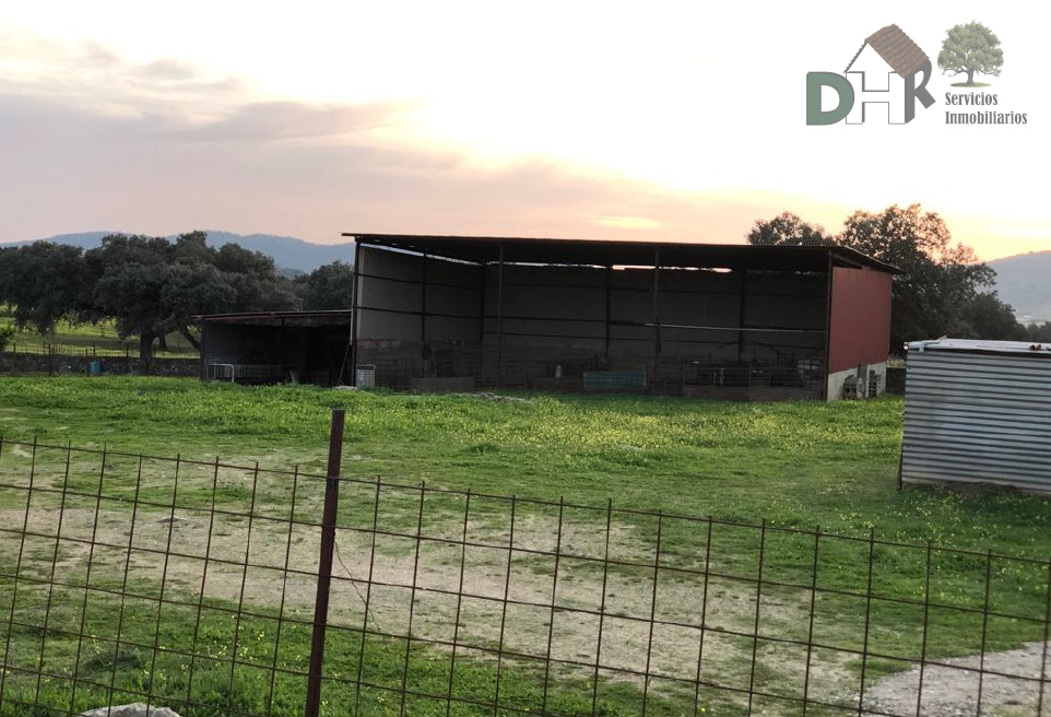 For sale of land in Badajoz