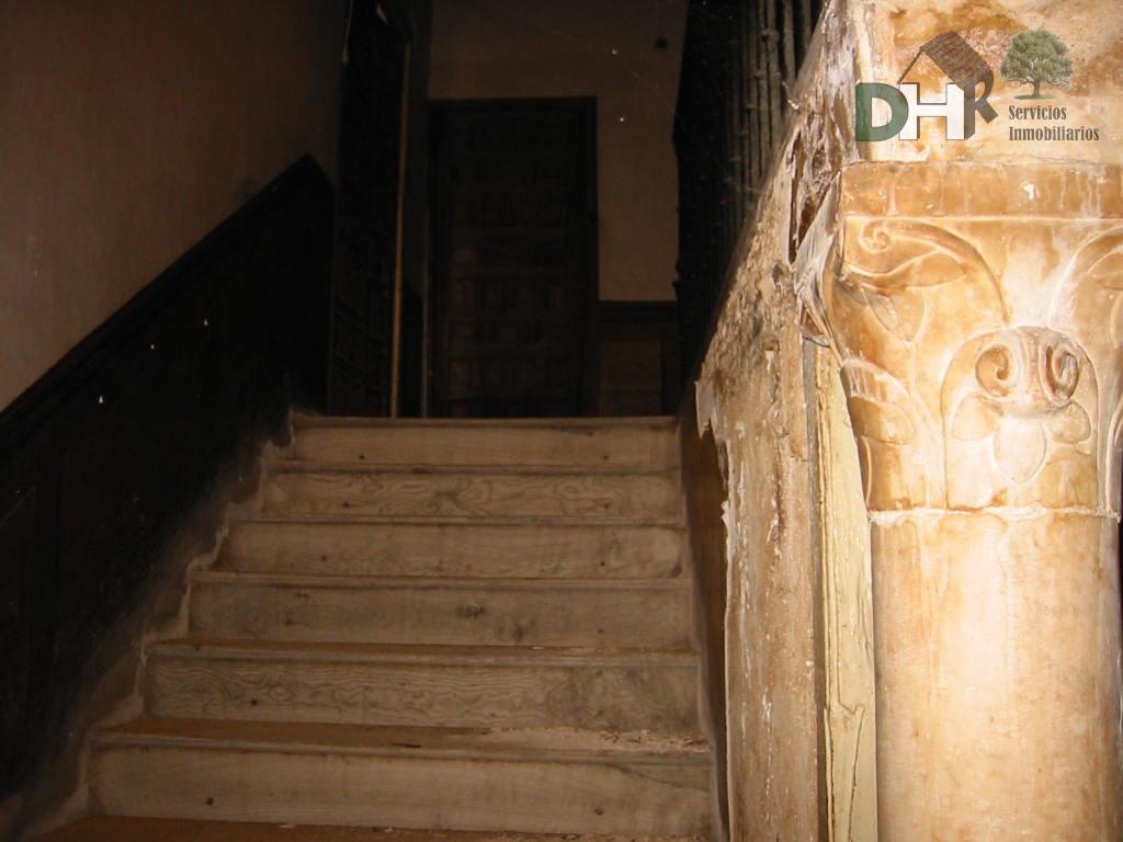 For sale of house in Toro