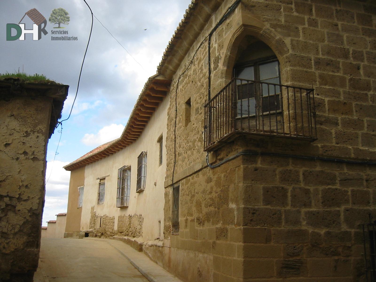 For sale of house in Valderas