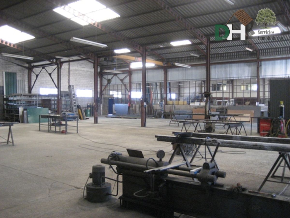 Venta de nave industrial en Cáceres