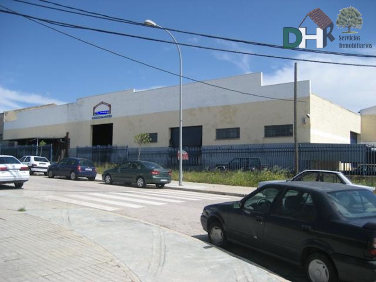 Venta de nave industrial en Cáceres