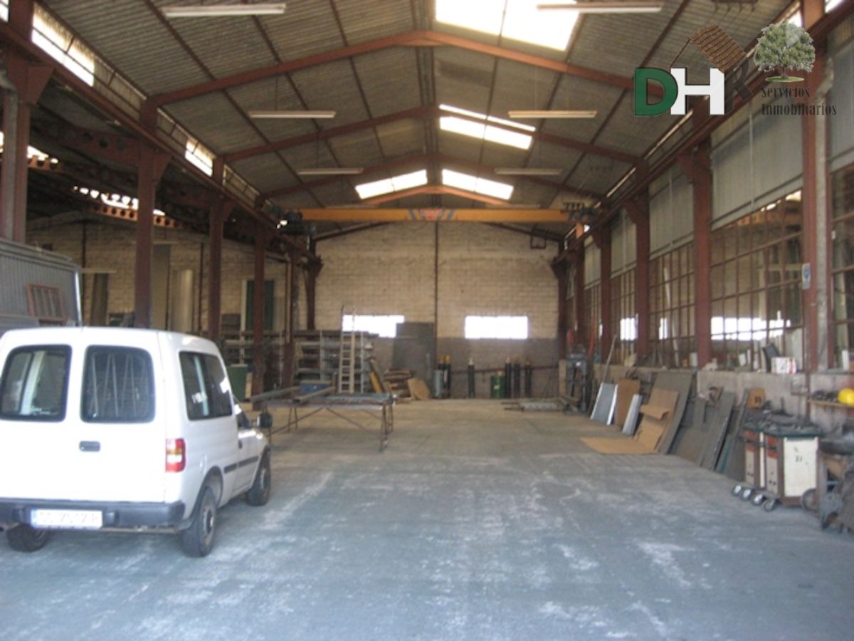 Venta de nave industrial en Cáceres