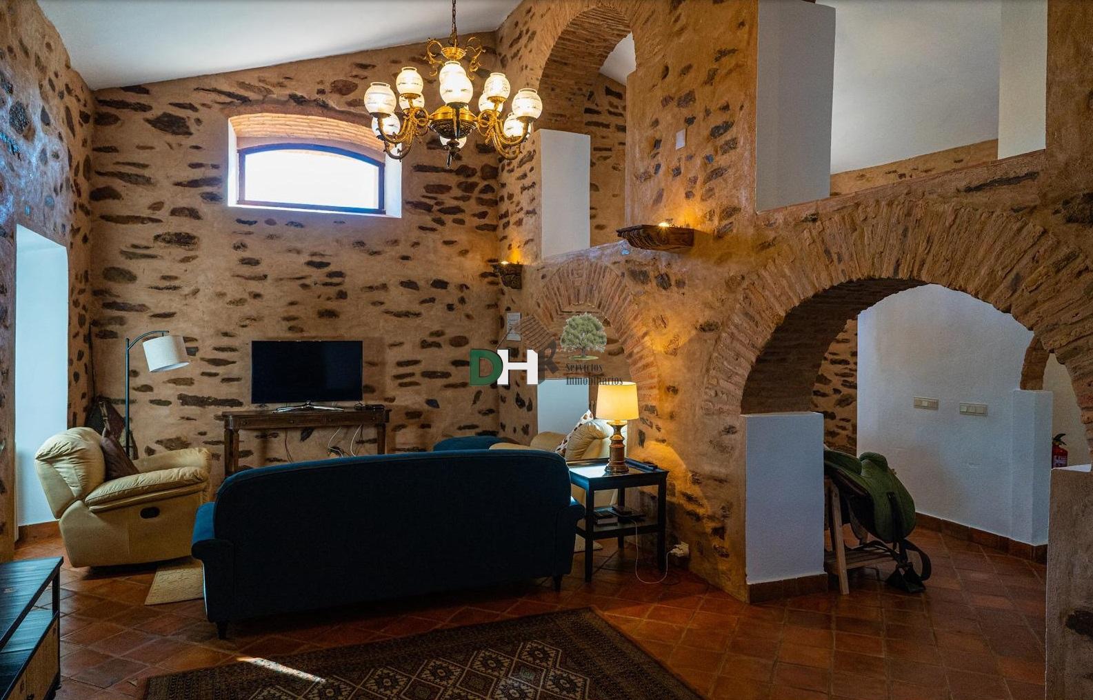 For sale of land in Cáceres