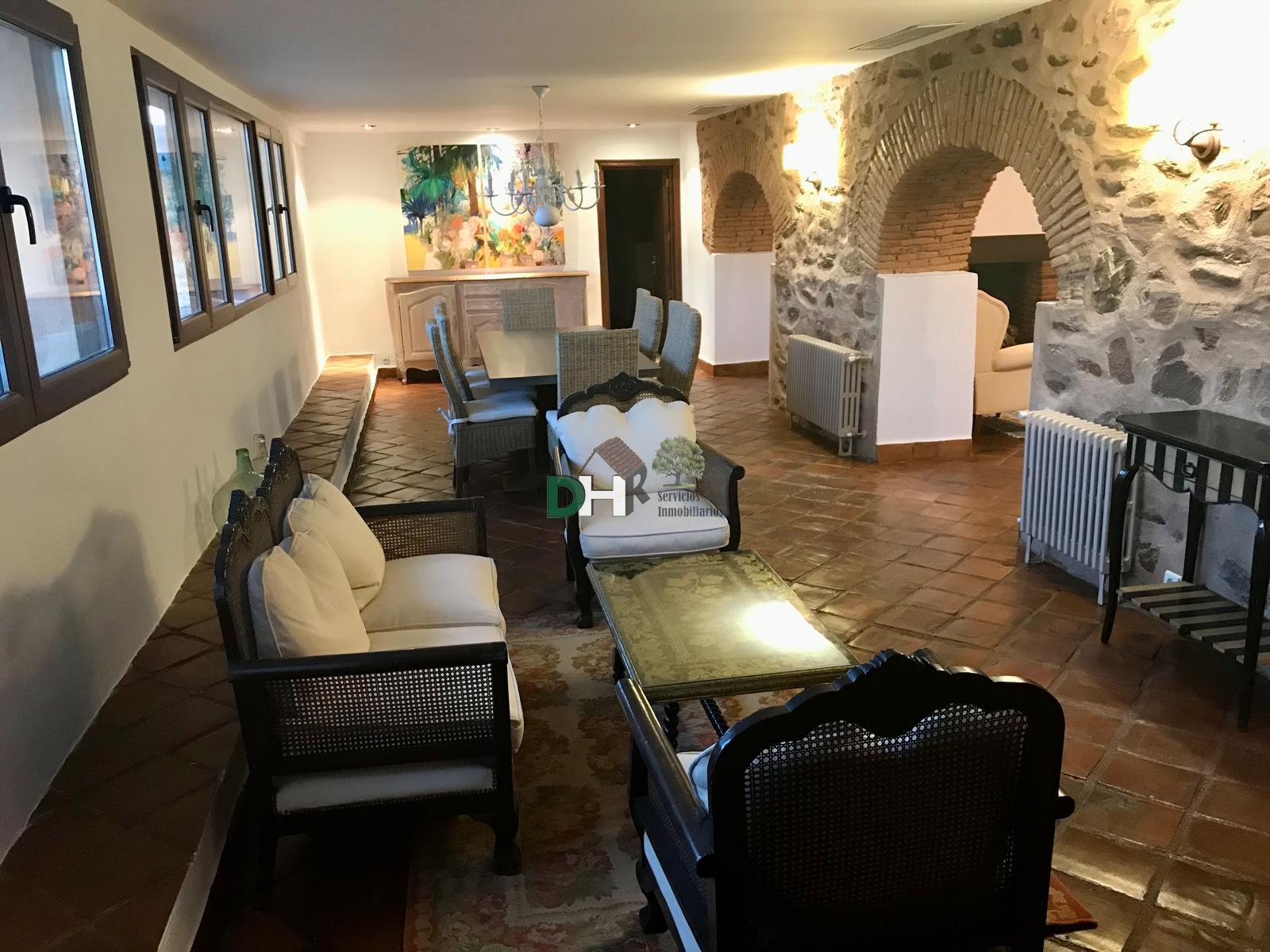For sale of land in Cáceres