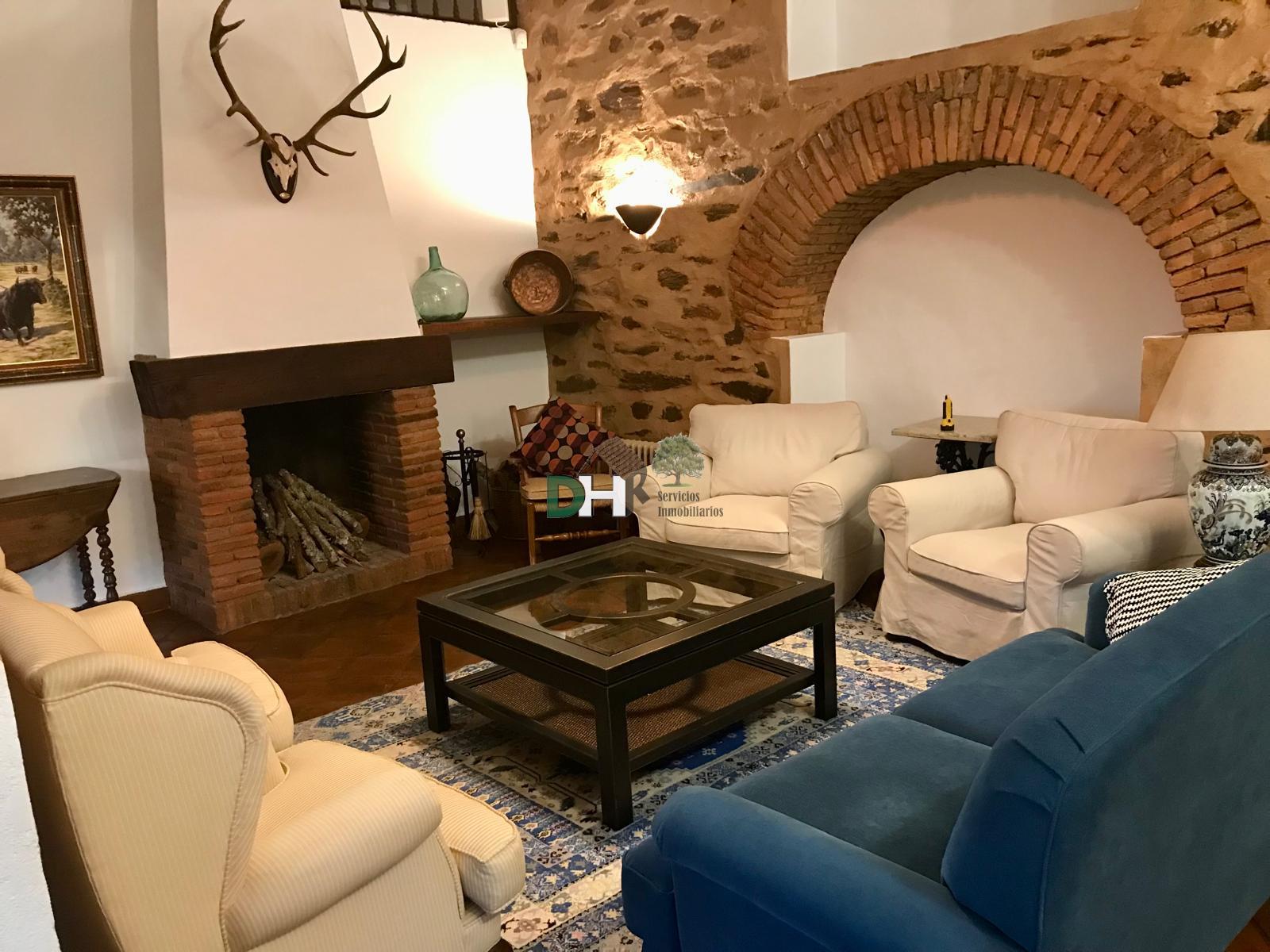 For sale of land in Cáceres