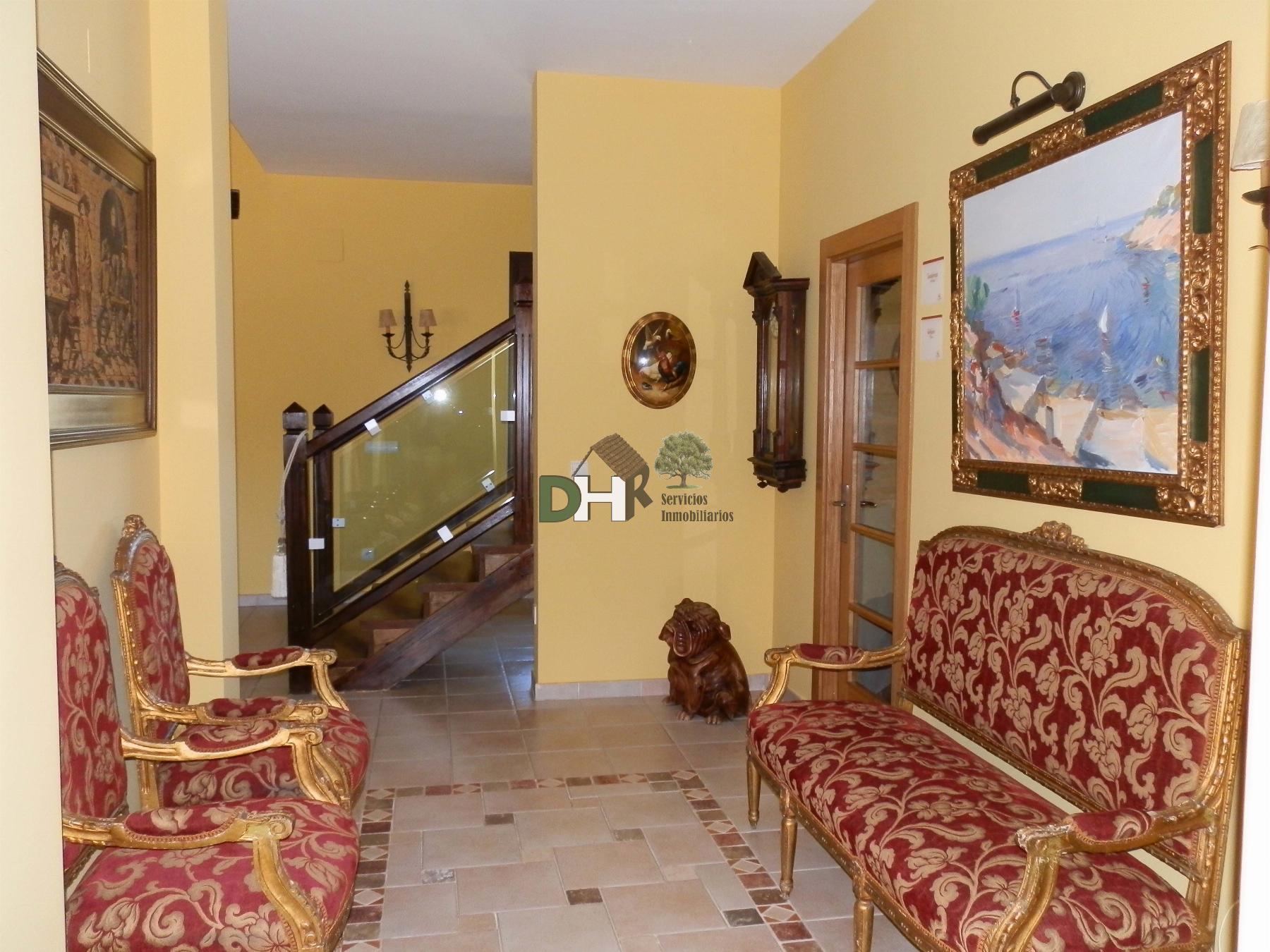 For sale of hotel in Cáceres