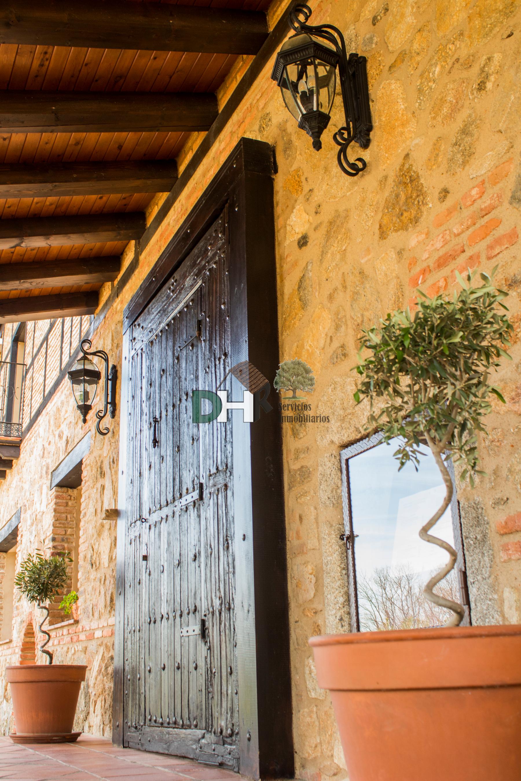 For sale of hotel in Cáceres