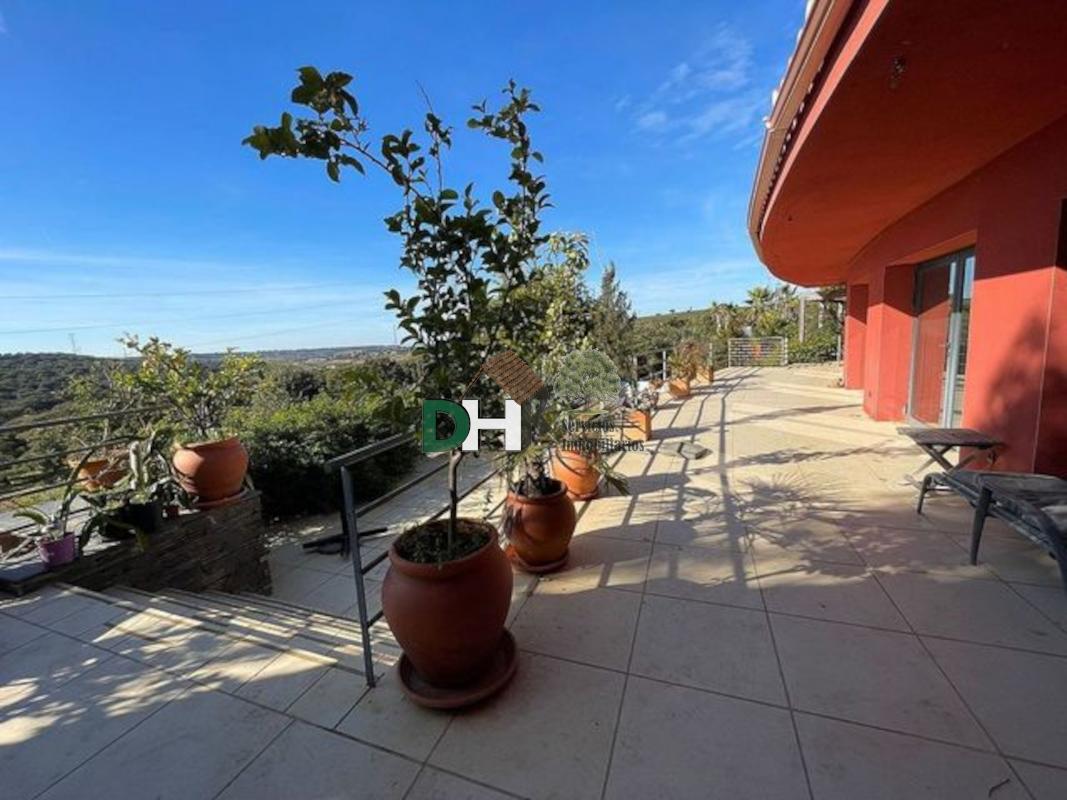For sale of house in Cáceres