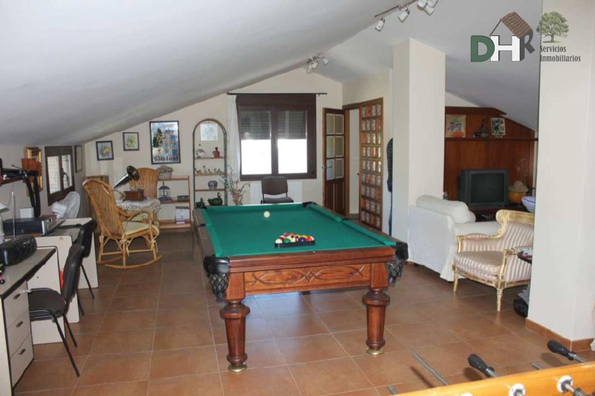 For sale of house in Trujillo