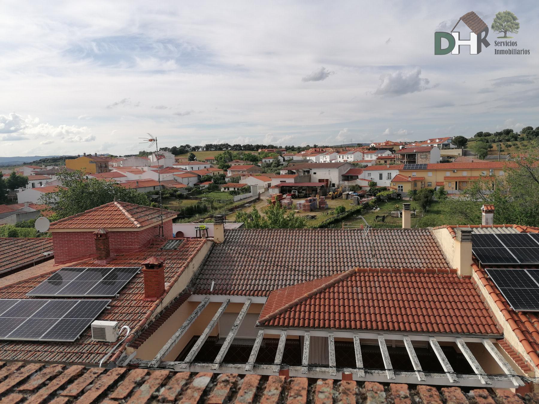 For sale of house in Torrejón el Rubio