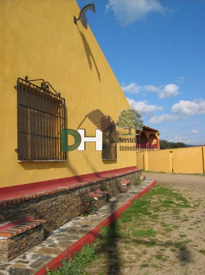 For sale of rural property in Torrejón el Rubio