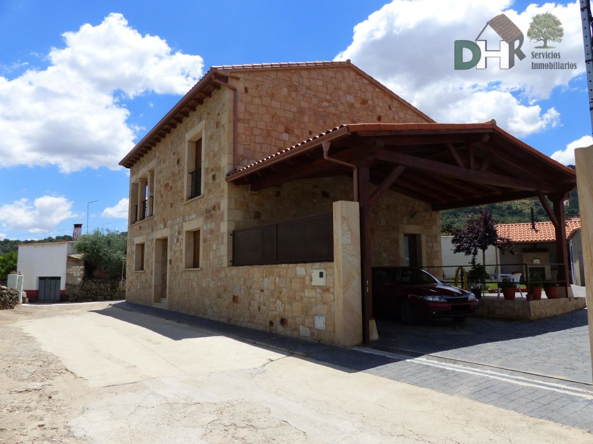 For sale of house in Santa Cruz de la Sierra