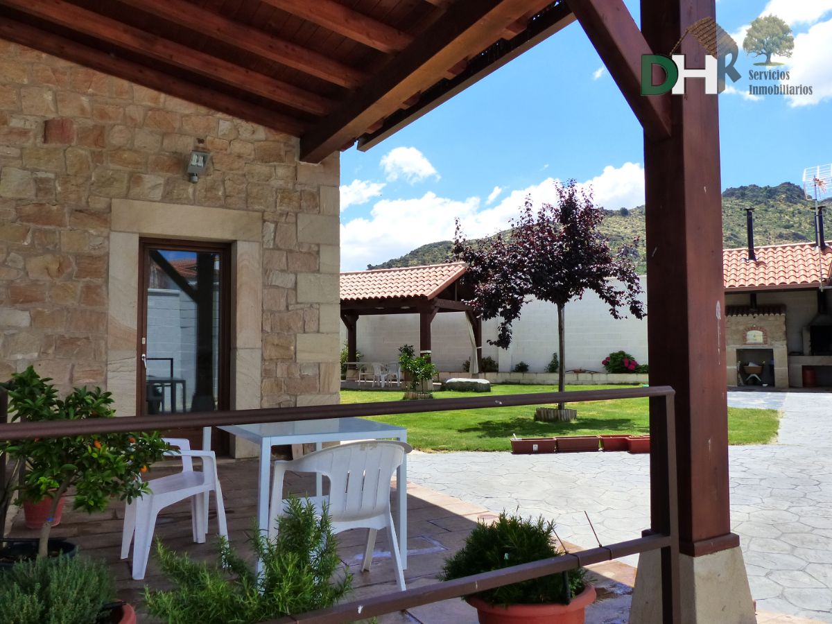 For sale of house in Santa Cruz de la Sierra