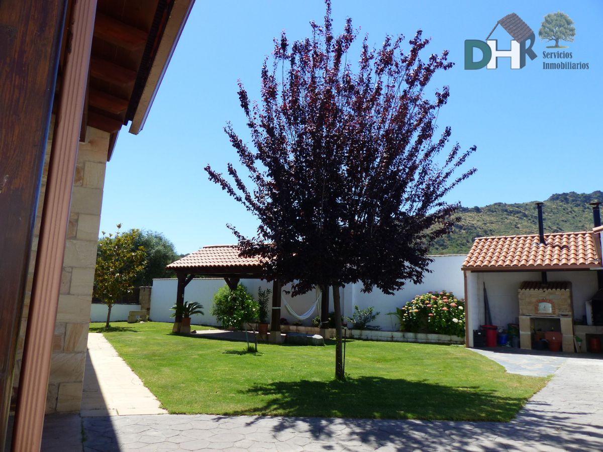 For sale of house in Santa Cruz de la Sierra