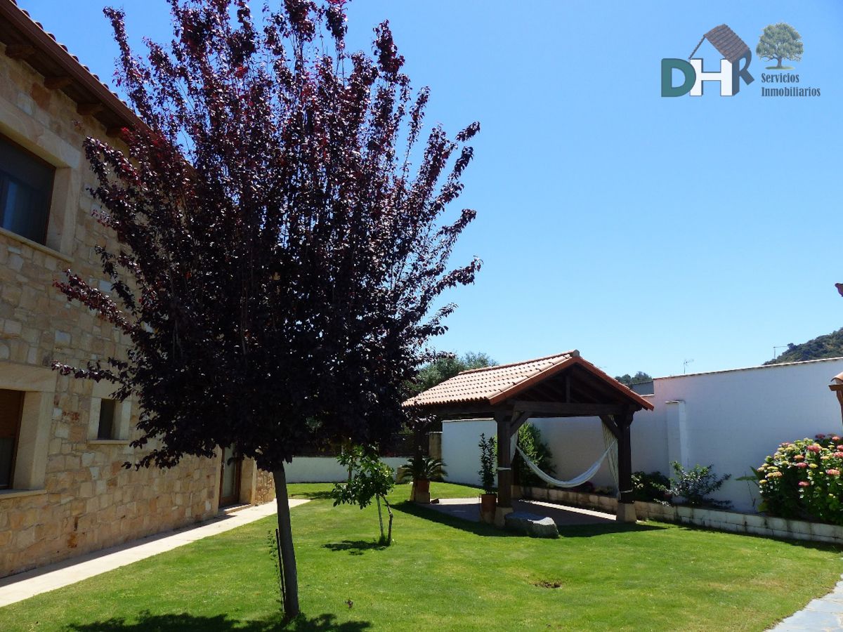 For sale of house in Santa Cruz de la Sierra