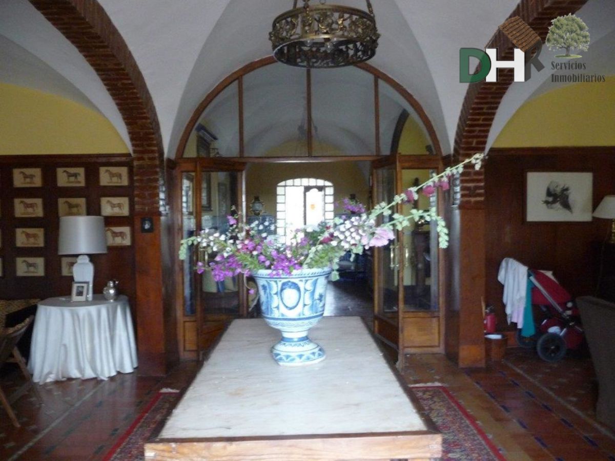 For sale of rural property in Cáceres