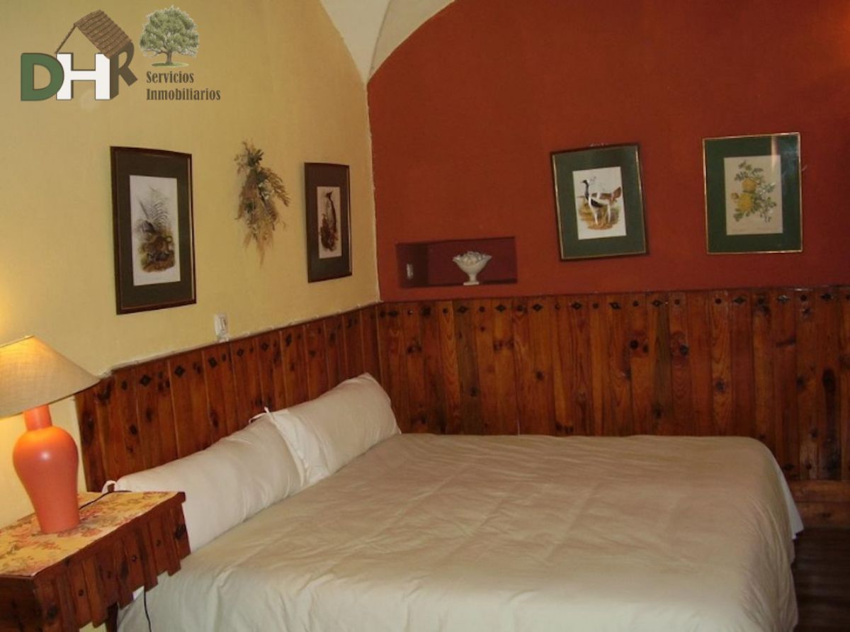 For sale of rural property in Cáceres