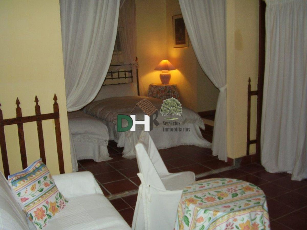 For sale of rural property in Cáceres