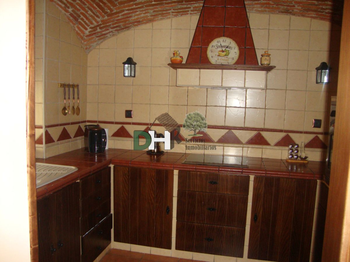 For sale of house in Torrequemada