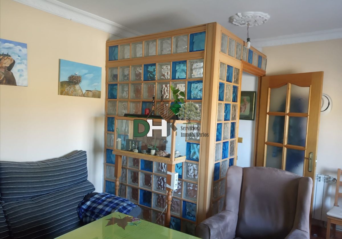 For sale of chalet in Malpartida de Cáceres