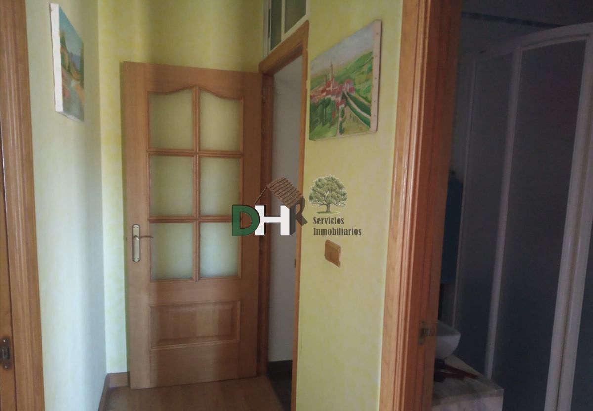 For sale of chalet in Malpartida de Cáceres
