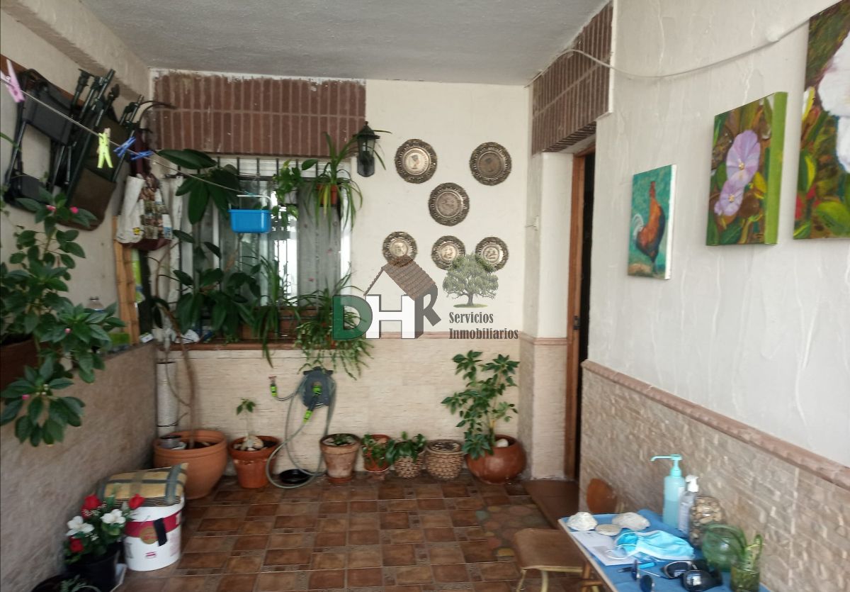 For sale of chalet in Malpartida de Cáceres