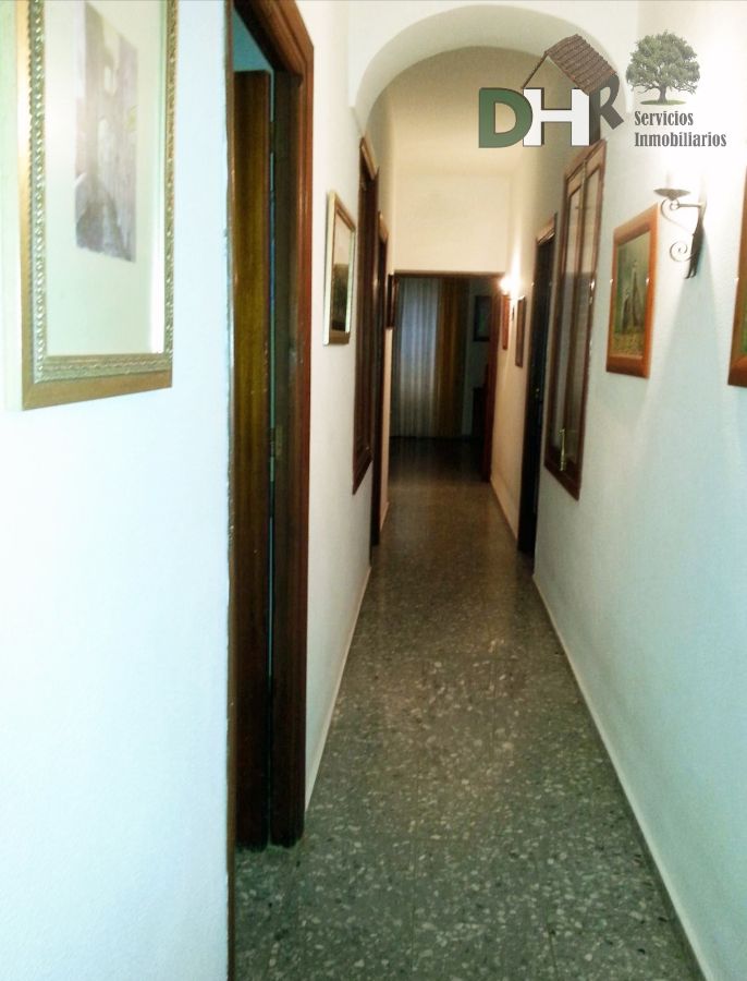 For sale of house in Malpartida de Cáceres