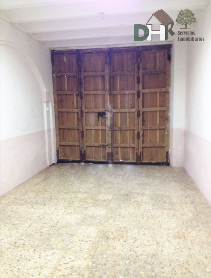 For sale of house in Malpartida de Cáceres