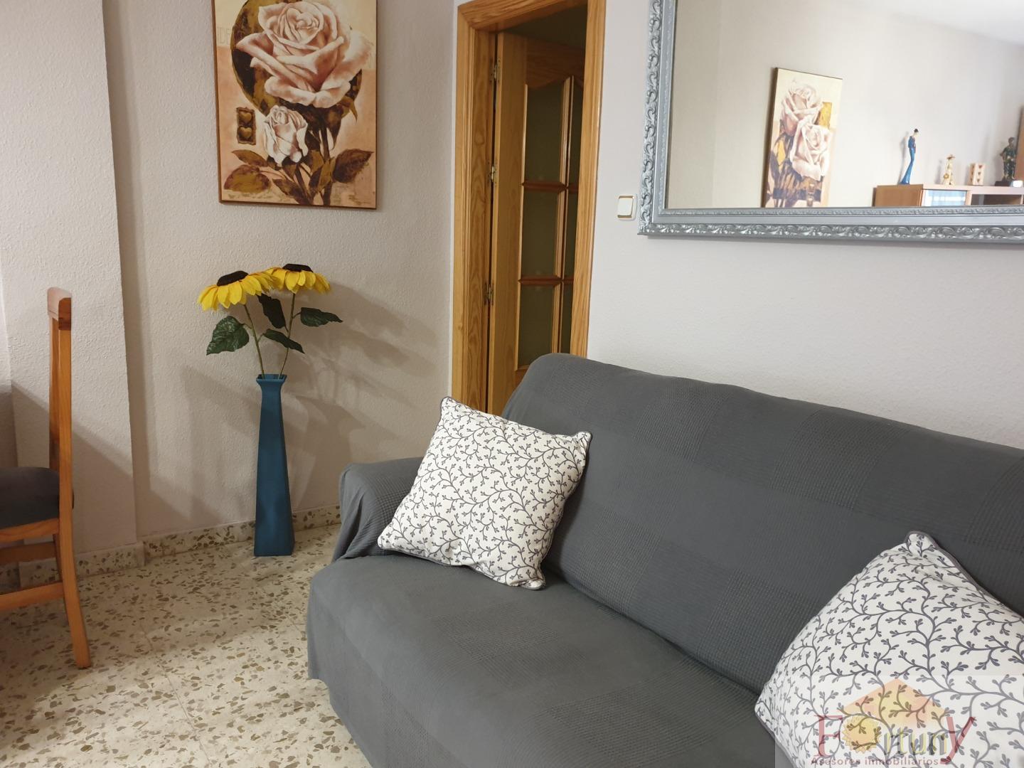 For sale of flat in Salobreña