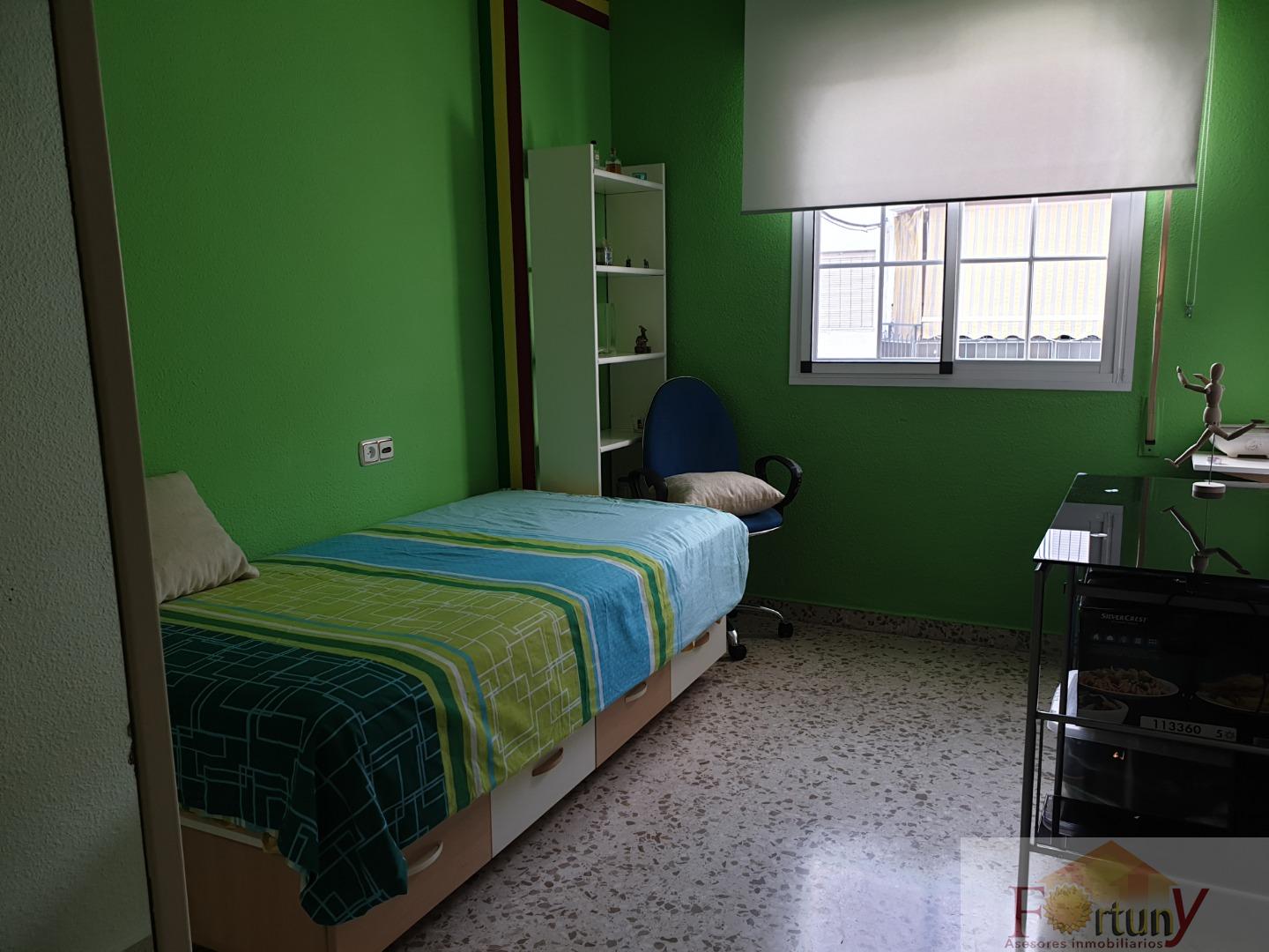 For sale of flat in Salobreña