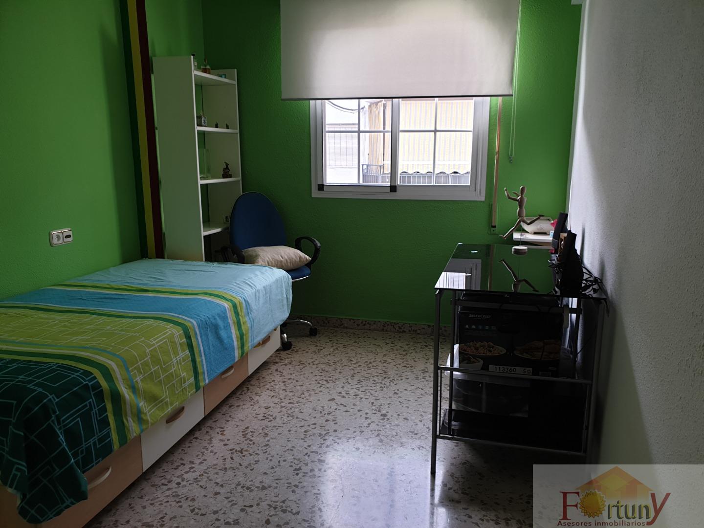 For sale of flat in Salobreña