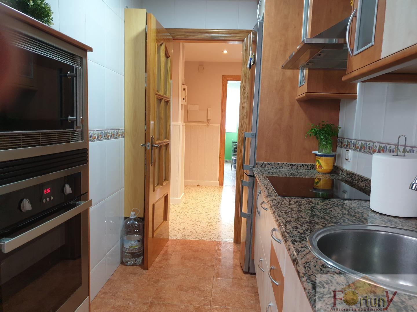 For sale of flat in Salobreña