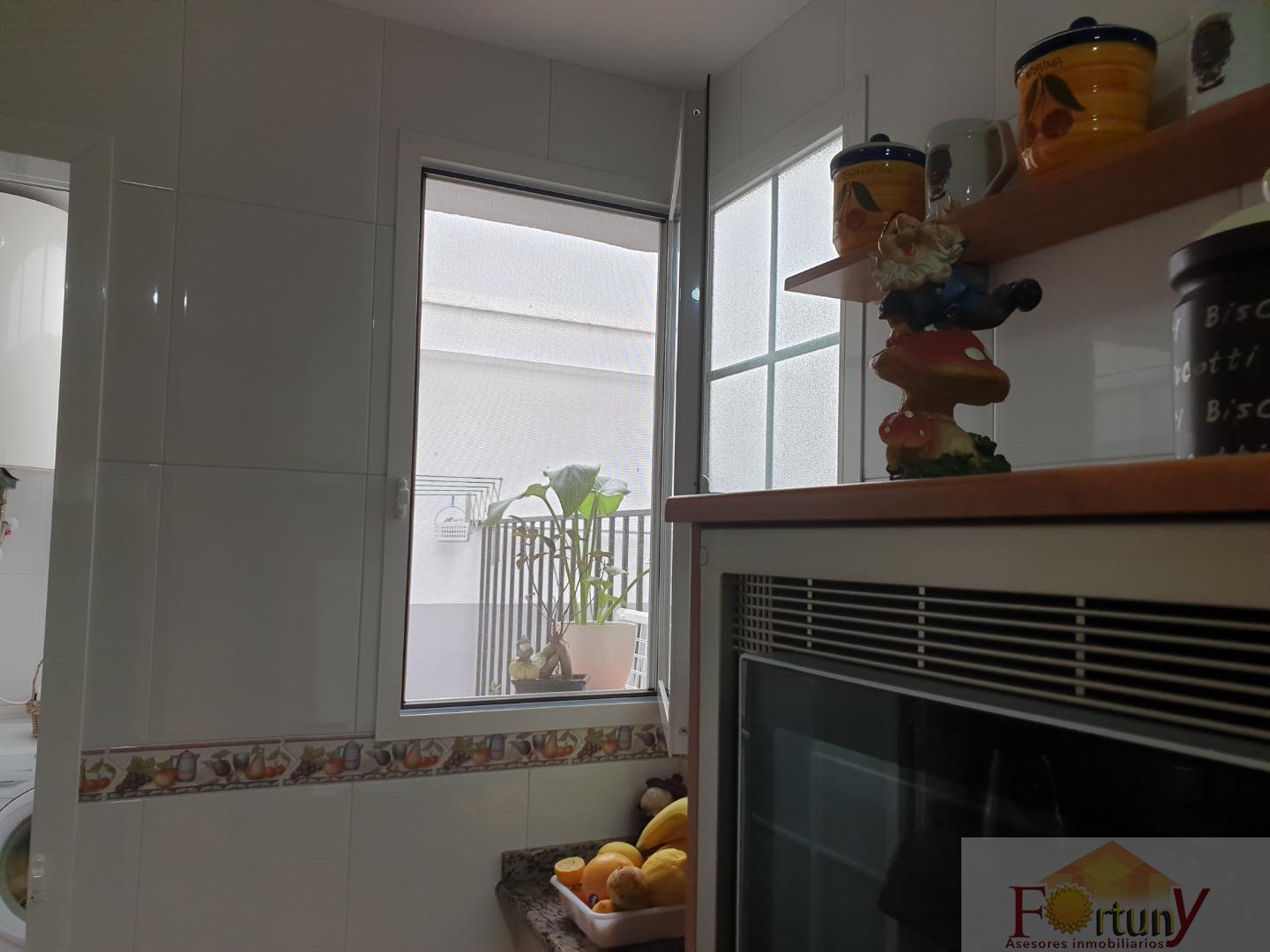 For sale of flat in Salobreña