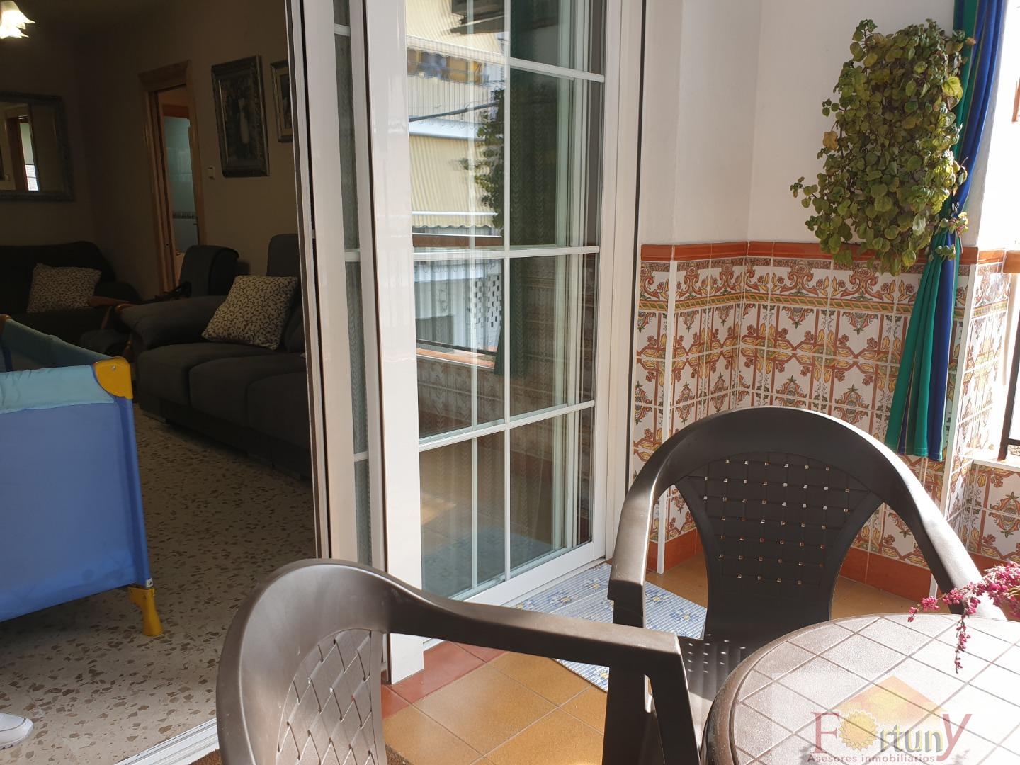 For sale of flat in Salobreña