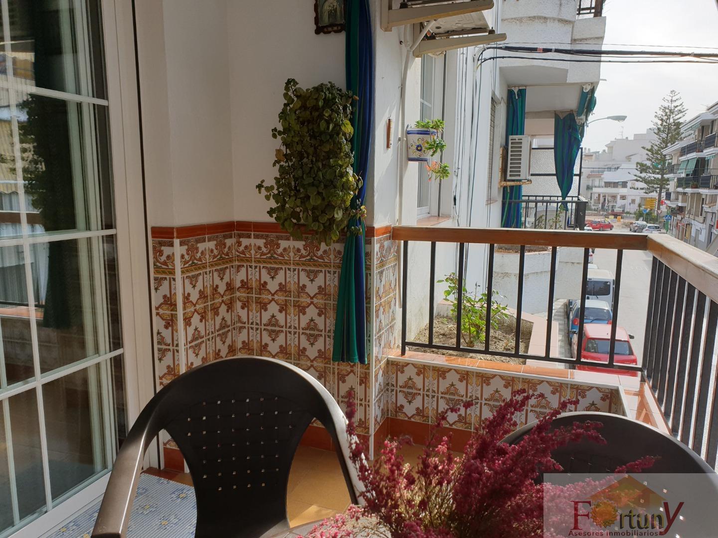 For sale of flat in Salobreña