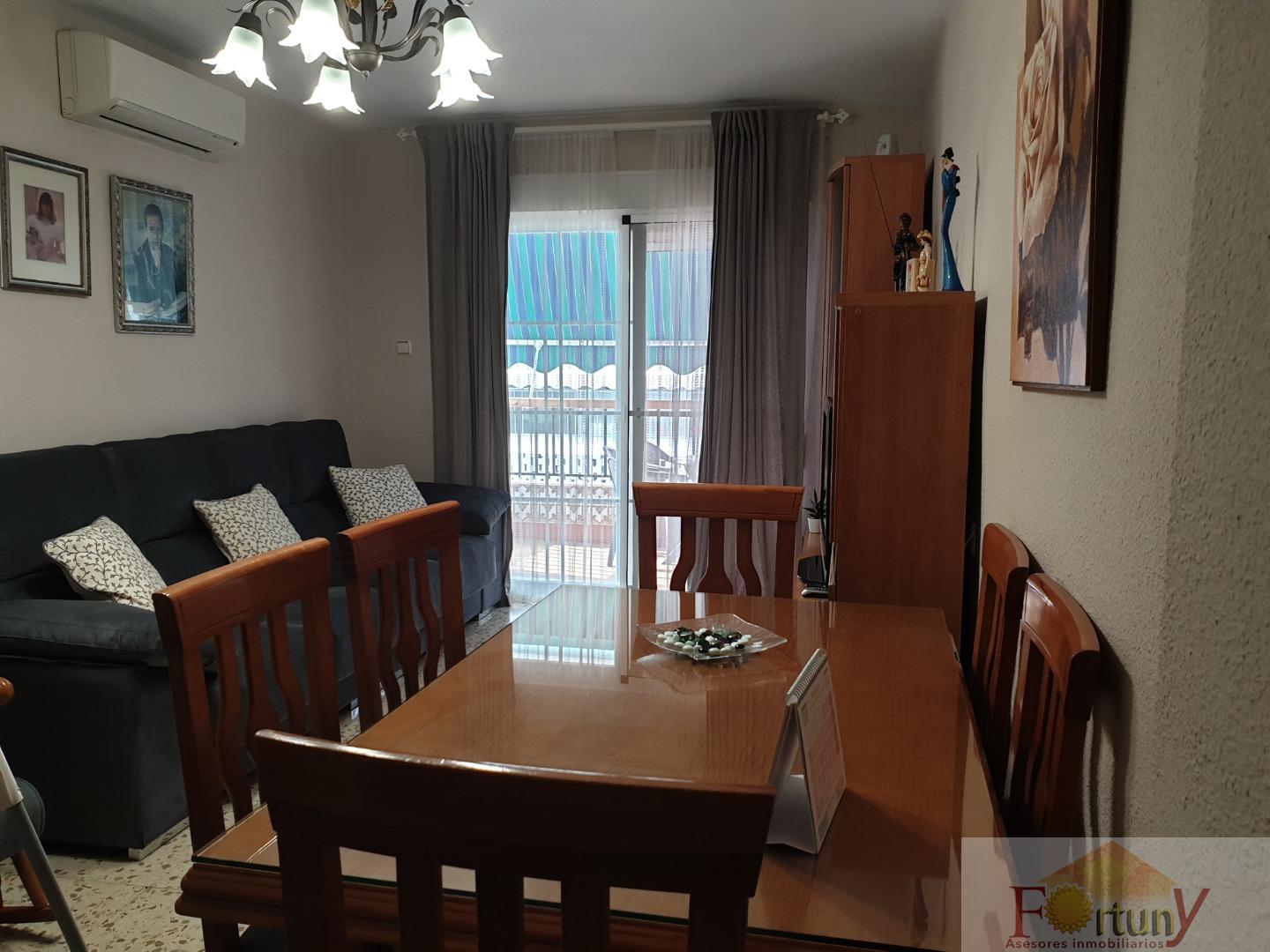 For sale of flat in Salobreña