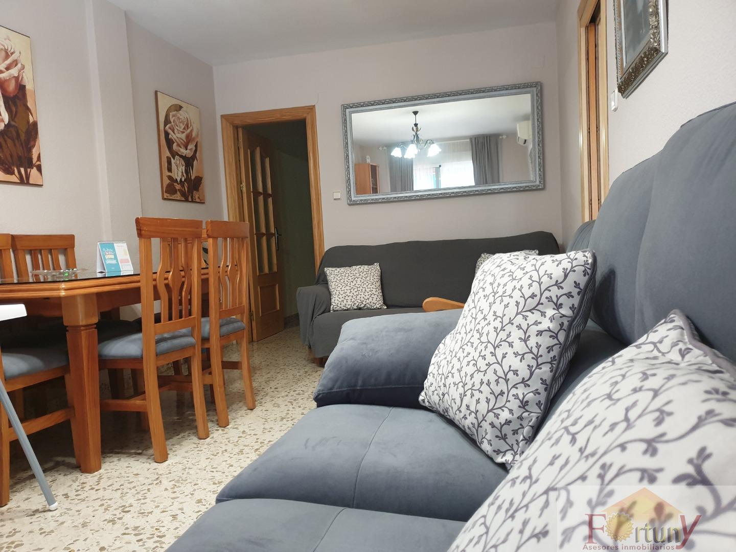 For sale of flat in Salobreña