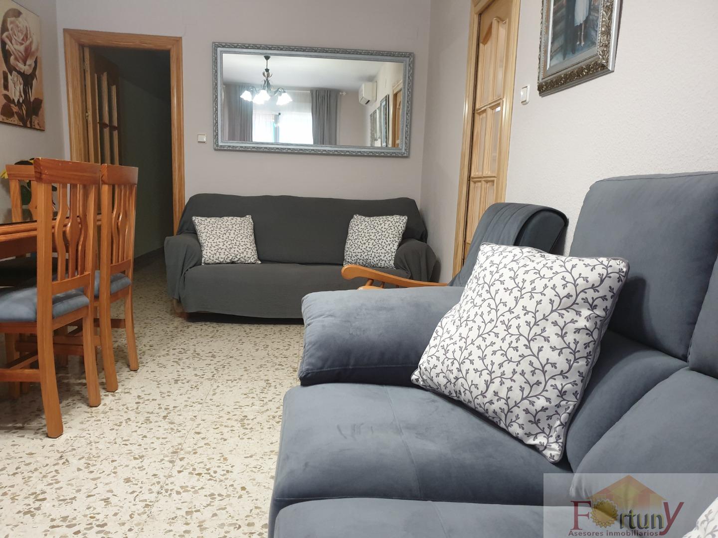 For sale of flat in Salobreña