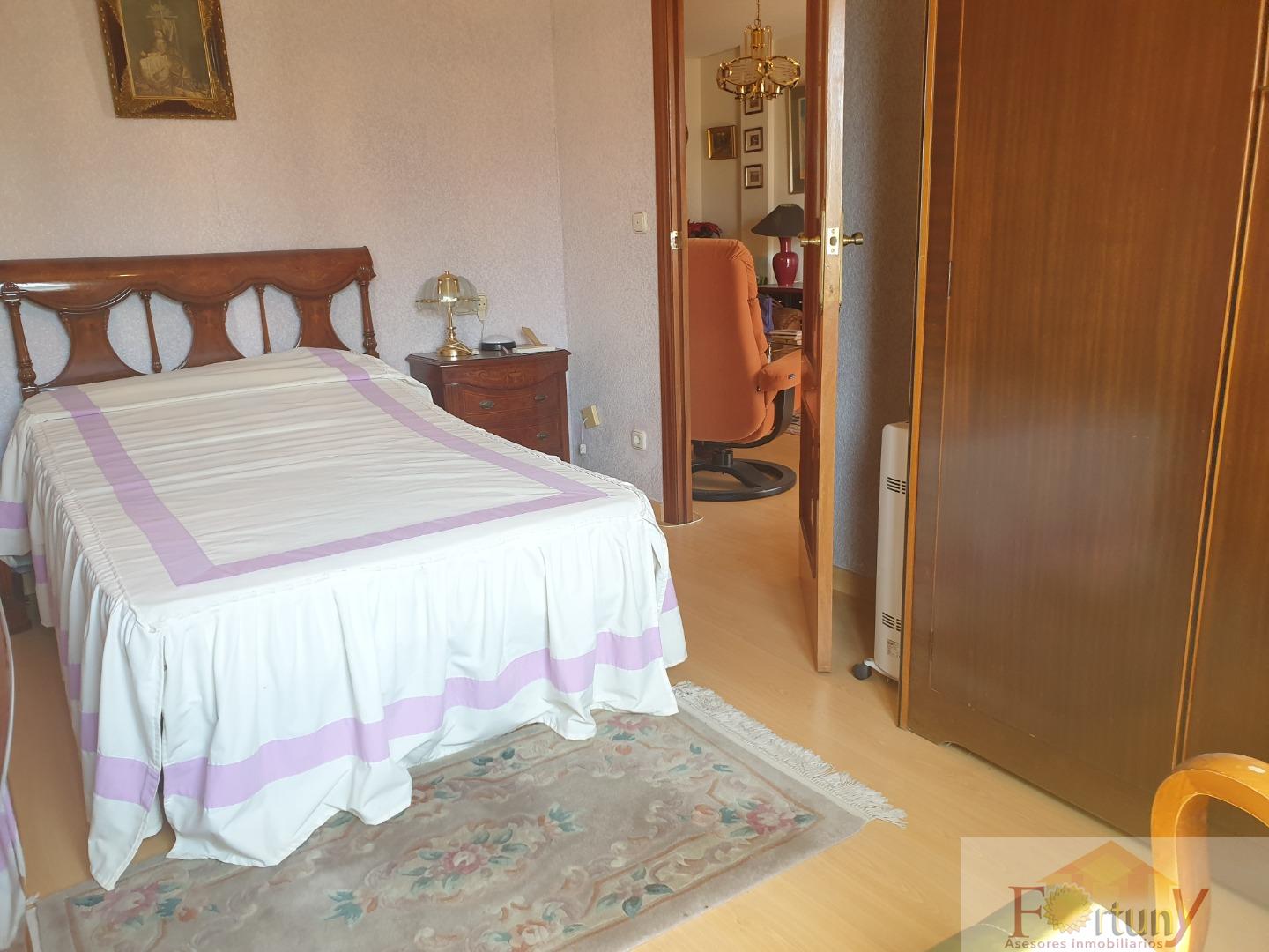 For sale of flat in Almuñécar