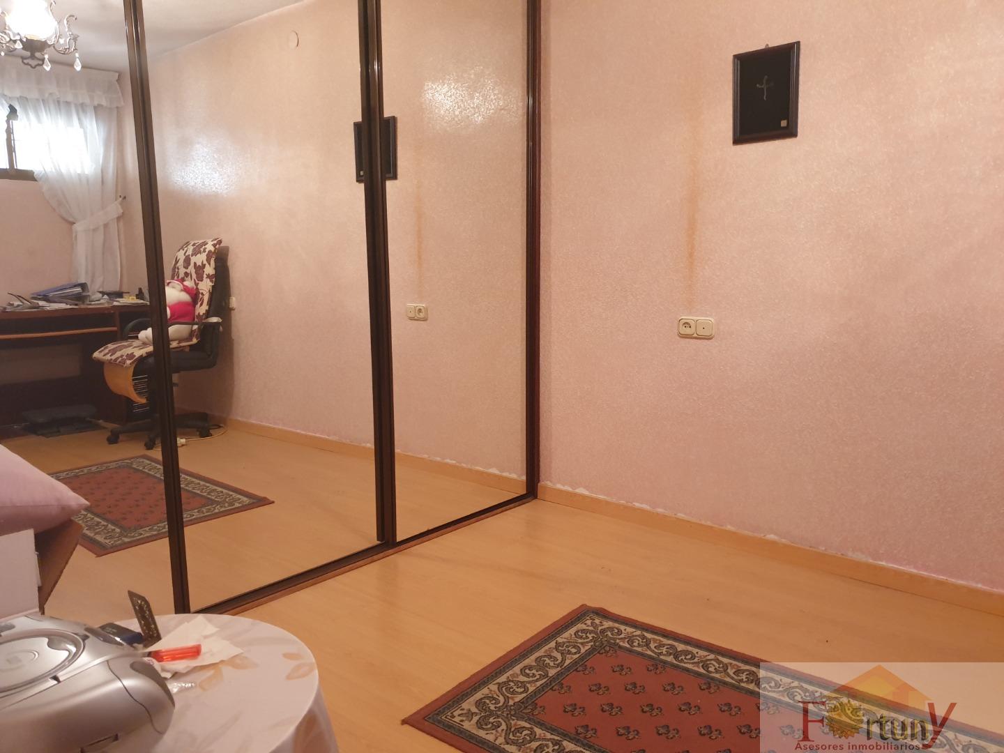 For sale of flat in Almuñécar
