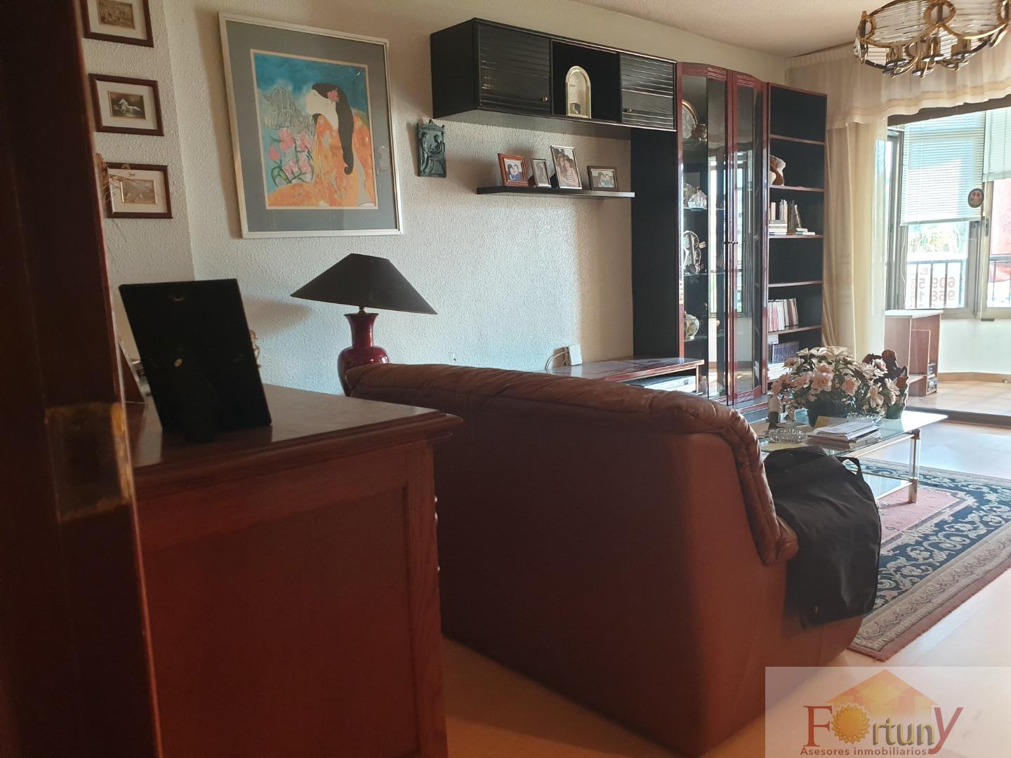 For sale of flat in Almuñécar