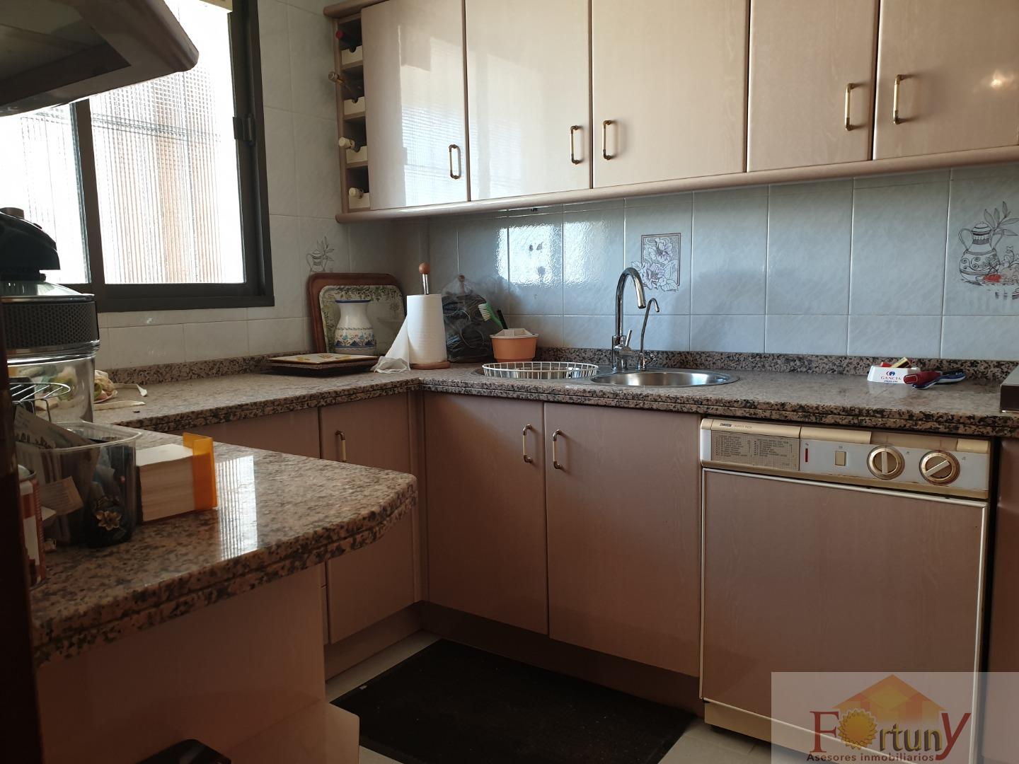 For sale of flat in Almuñécar