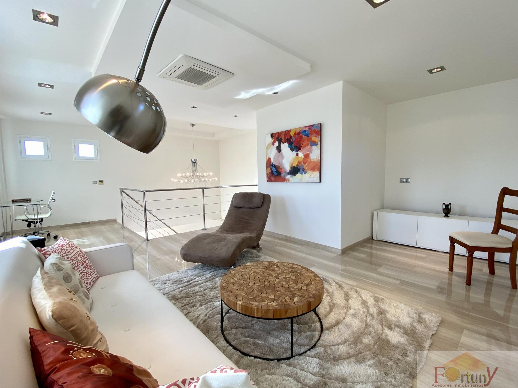 For sale of chalet in Almuñécar